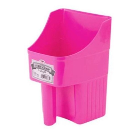 Miller Plastic 3 Quart Enclosed Feed Scoop